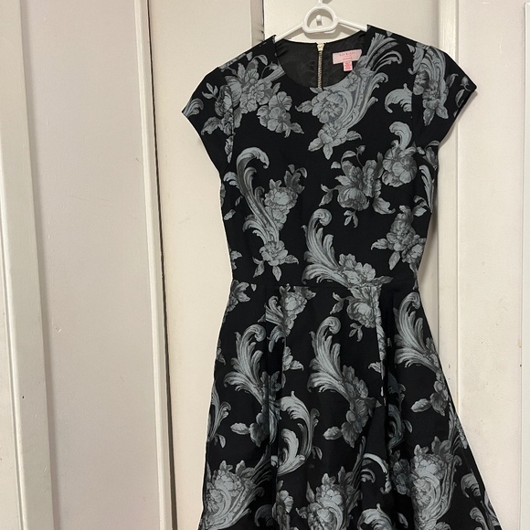 Like New Ted Baker Cocktail Dress Embroidered Flowers on Black Ted Size 1 / 4 US - Picture 1 of 3